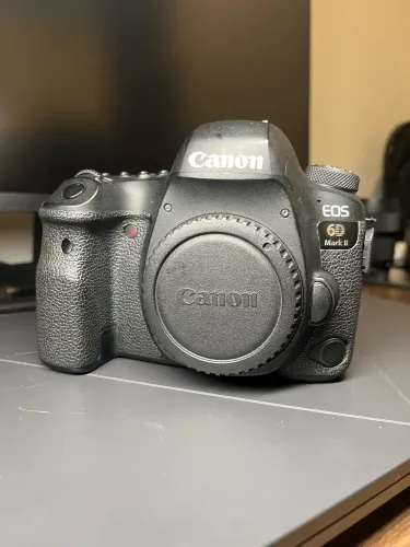 Canon 6D Mark 2 + 35mm Sigma 