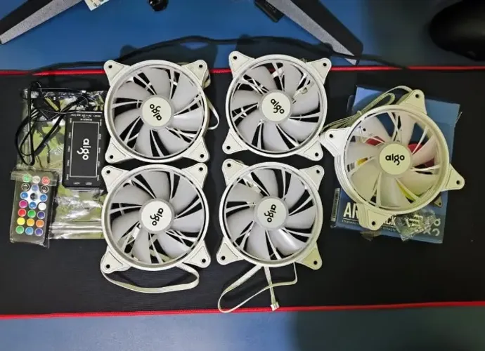 Kit Cooler Aigo AR12 RGB - 5 Fans White (1 Nova + 4 Usadas) + Controladora e Controle