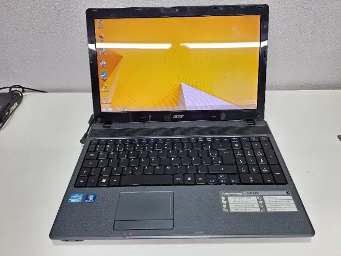 Notebook Acer Aspire 5749 i3 4GB HD 500GB