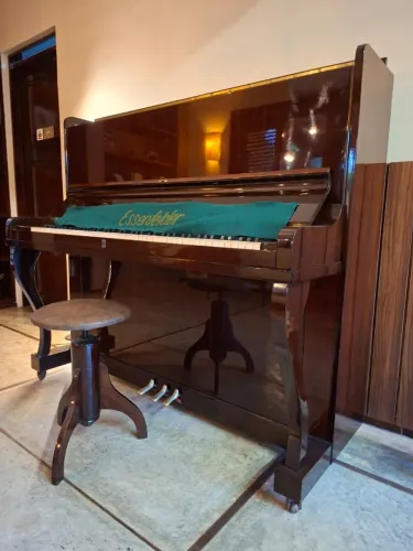 Piano Essenfelder