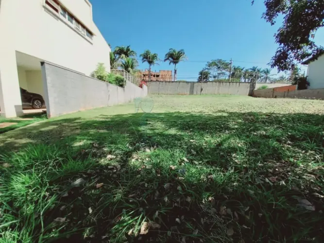 Terreno de 391m² à venda em condomínio - Aurora Village
