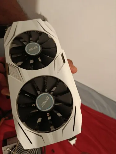 Placa de vídeo GTX 1070 8Gb Asus