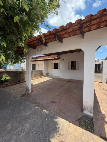 Imóvel para aluguel tem 60 metros quadrados com 2 quartos em Distrito Industrial - Cuiabá 