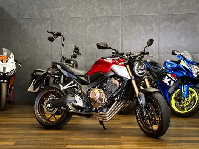 HONDA CB 650R 2022/2023