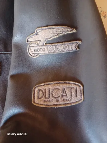 Jaqueta em couro Ducati