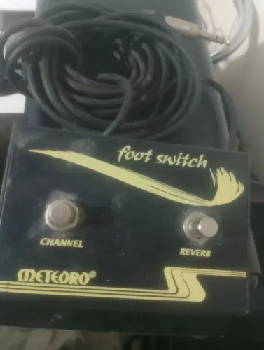 Vendo pedal meteoro 