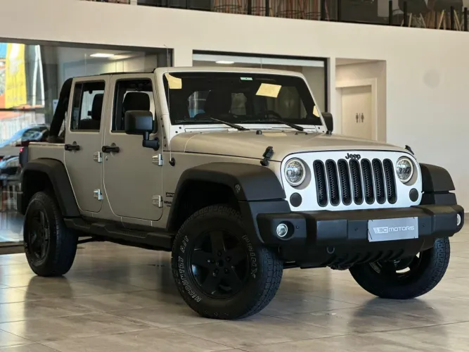 Jeep Wrangler Unlimited Sport 3.6 V6 284cv 4P 2012