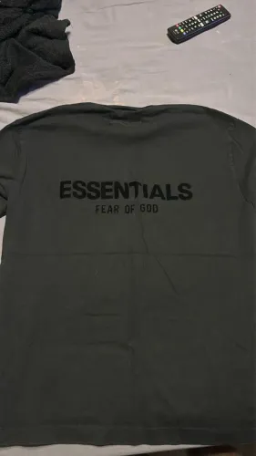 Camiseta Essentials fear of god 