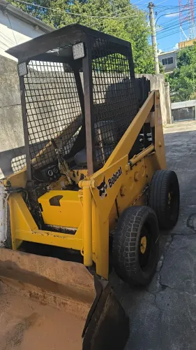 Bob Cat 711 com manual e chave original de regulagem Aceito Proposta Pá carregadeira 