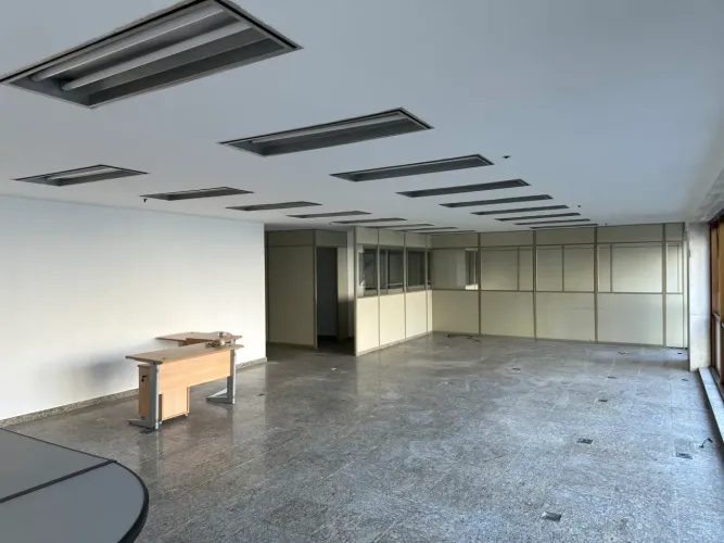 OTIMA SALA COMERCIAL CENTRO