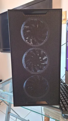 Gabinete gamer + 5 fans