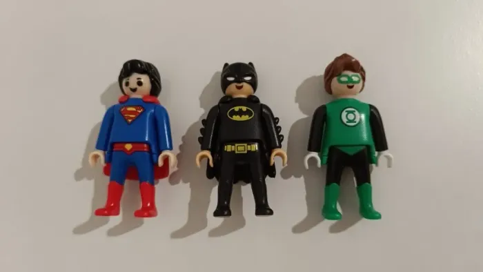 Batman Superman Super homem Lanterna Verde Playmobil DC Kinder Ovo Boneco Figure Surpresa