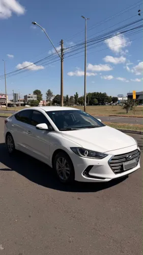 Hyundai Elantra Special Edit. 2.0 16V Flex Aut. 2017