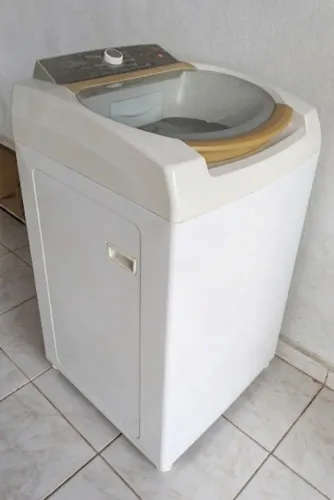 Brastemp 9kg - Para Conserto ou Peças - R$ 250  Lavadora Brastemp 9 kg - Venda no estado. 