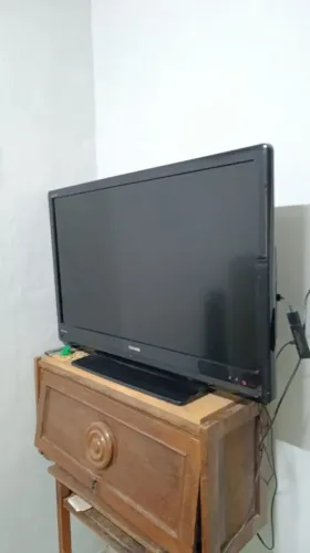 Televisão Toshiba 42" + Amazon Fire Stick TV