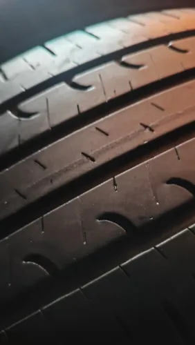 Pneu 215/60/17 Goodyear originais 4pneus 275 cada avista não dou desconto