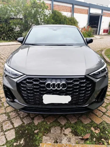 Audi Q3 SPB Perf. Black 2.0 TFSI Tipt. Quat. 2023