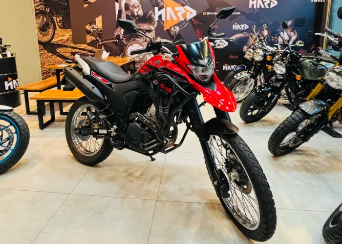 YAMAHA XTZ 250 LANDER XTZ - 2023 - Apenas 20.000Km - Emplacada 2026