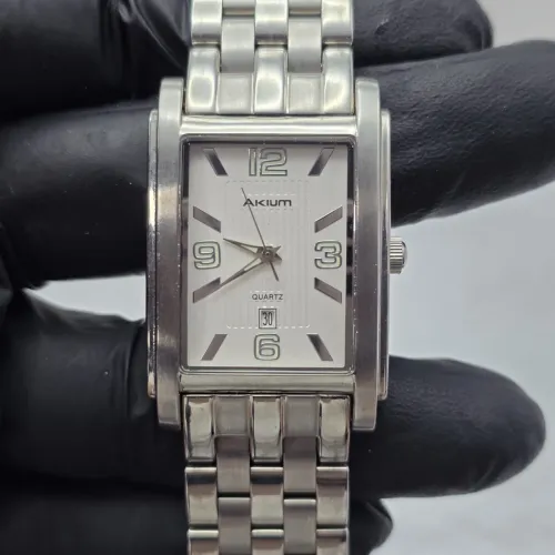 Relógio Akium Masculino Retangular Prata Quartz Calendário Aço Inoxidável Seminovo 32x45mm