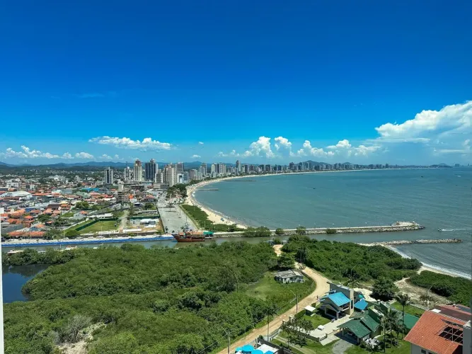 Apartamento com 2 dormitórios à venda, 74 m² por R$ 1.200.000 - Centro - Penha/SC