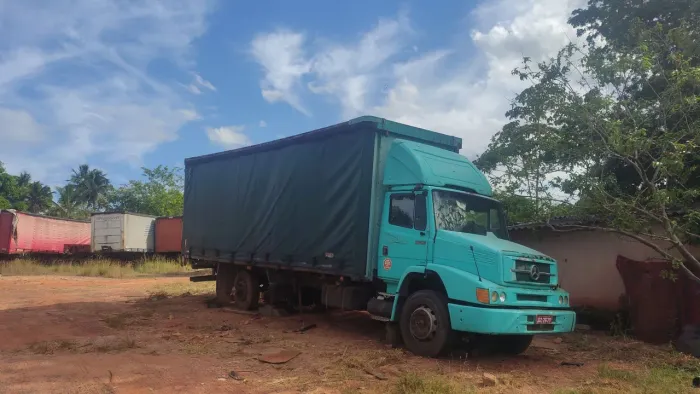 Baú sider Guerra Truck