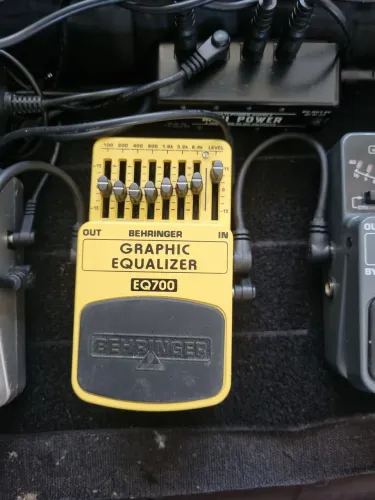 Pedal Equalizer Behringer
