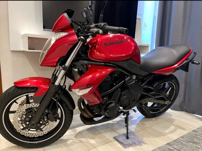 Kawasaki ER6N 650cc