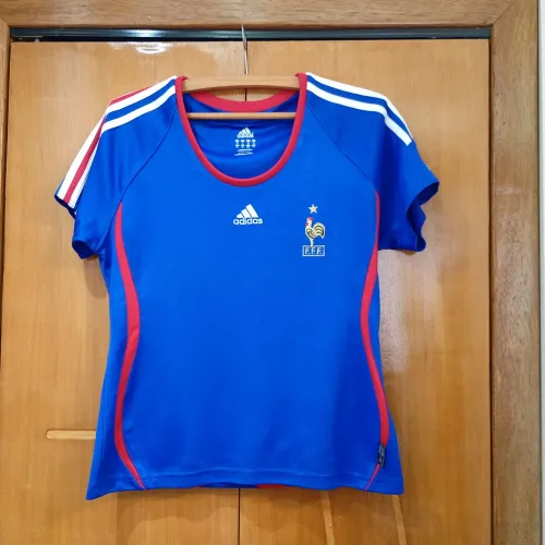 Camisa da seleção da França feminina Adidas.