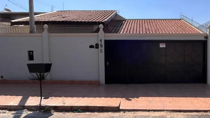 Casa para Venda em Barretos, Jardim Califórnia, 3 dormitórios, 1 suíte, 3 banheiros, 4 vag