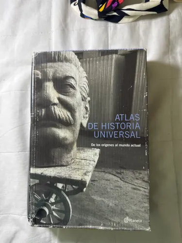 Livro Atlas de Historia Universal