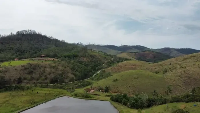 Sítio com Cachoeira e Lago à Venda em São Francisco Xavier - São José dos Campos - SP