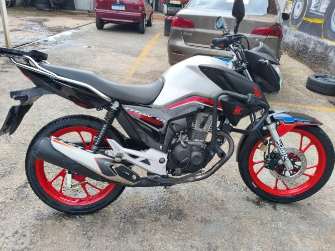 CG 160 Titan edição especial