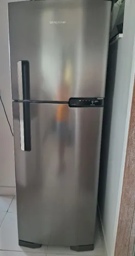 Geladeira e micro-ondas