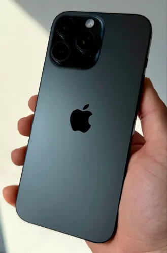 iPhone 16 PRO MAX 256GB - ACEITAMOS TROCAS/PARCELAMENTO EM ATÉ 18x