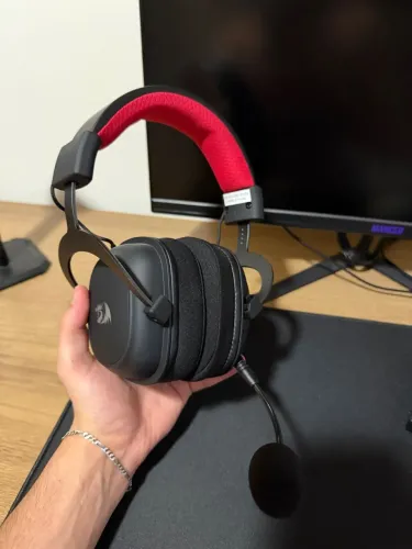 Redragon Zeus Pro (2 meses de uso)