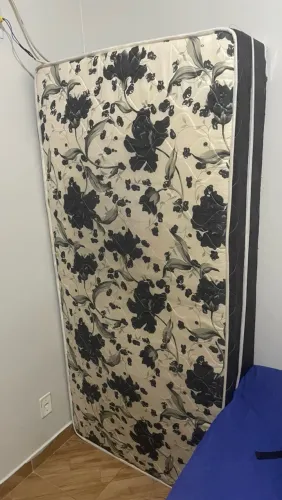 Cama de solteiro
