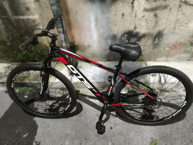Bike aro 29 freio a disco hidráulico grupo Shimano 