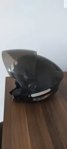 Capacete
