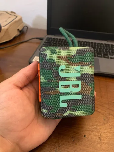 Caixa de som JBl linha premium