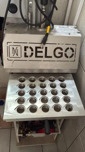 MÁQUINA SELADORA DE COPOS PARA SANTA CEIA