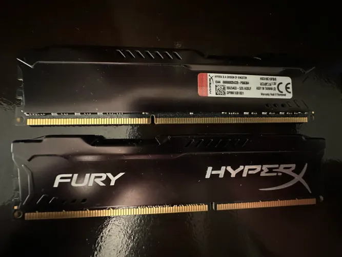Par memória ram 2x 8GB DDR3 total 16GB kingston hyperX fury pc3-14200