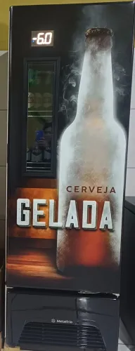 Cervejeira vertical excelente estado. 127v 572 litros, Metalfrio R$5100