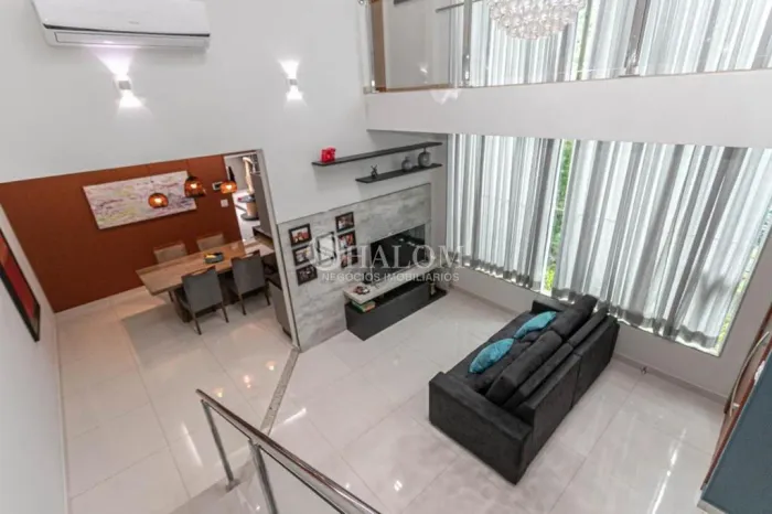 Sobrado à venda em Maringá, Jardim Monte Rei, com 3 quartos, com 178 m²