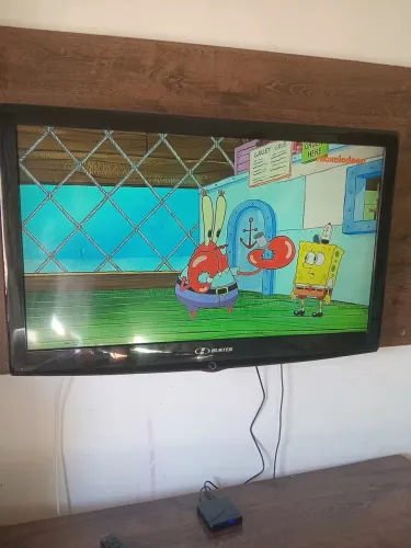 TV BUSTER 49 POLEGADA