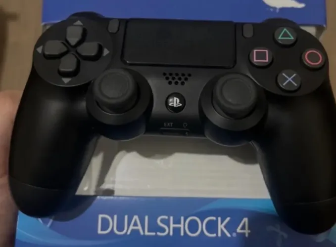 Controle para ps4 original em perfeitas condições 