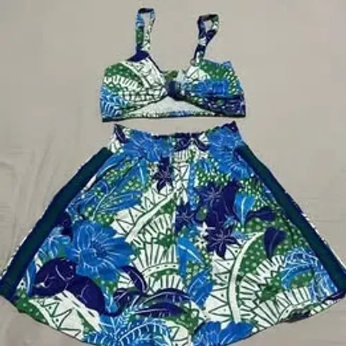 Roupas e Acessórios FARM
