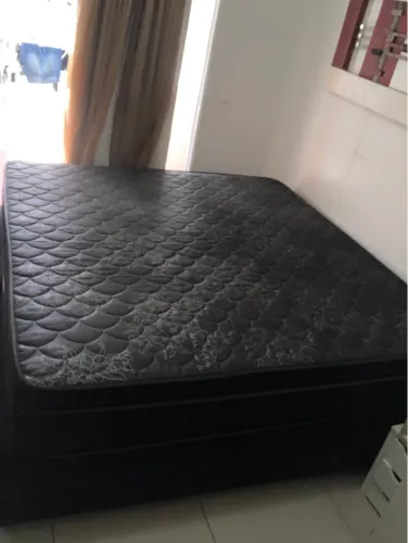 Cama King size
