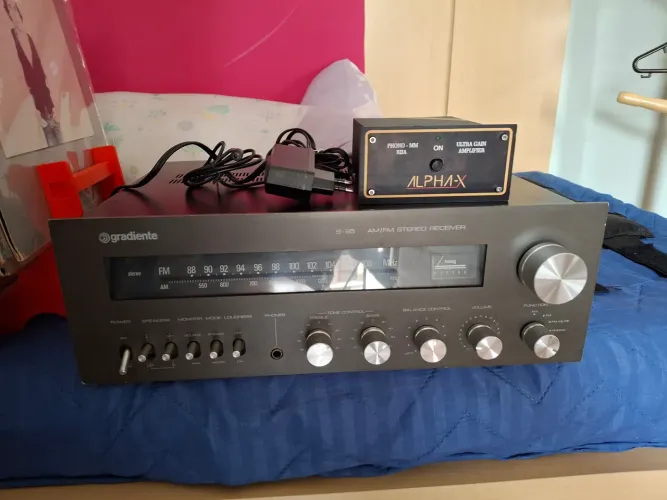 Reservei S95 Gradiente 100% mas preamplificador. Por 800 novo