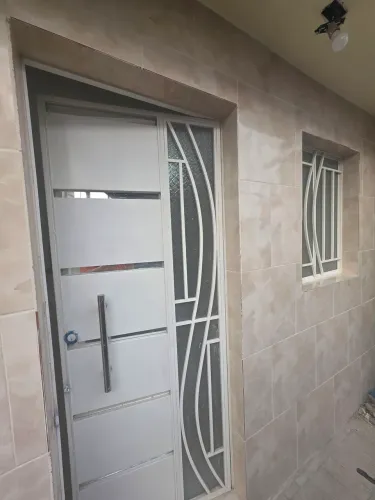 VENDO APARTAMENTO INDIVIDUAL E PRÉDIO COM APARTAMENTOS 
