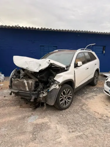 Kia Motors Sorento 3.5 V6 24V 278cv 4X4 Aut. 2015